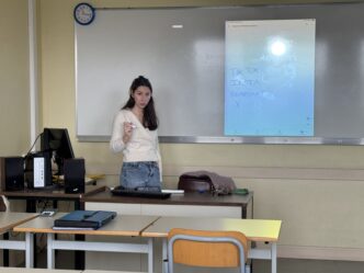 Réseaux sociaux, tous accros ? Réseaux sociaux, tous accros ?