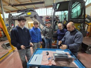 Atelier TP - Intervention inside de Volvo Cimme Sodimat Atelier TP - Intervention inside de Volvo Cimme Sodimat