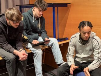 Avenir Pro Acte 2 : pitch et posture professionnelle… en mode jeu ! Avenir Pro Acte 2 : pitch et posture professionnelle… en mode jeu !