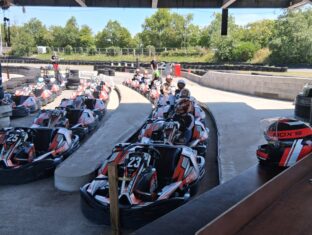 Sortie de fin d’année au karting pour les 1ères Bac Pro TP Sortie de fin d’année au karting pour les 1ères Bac Pro TP